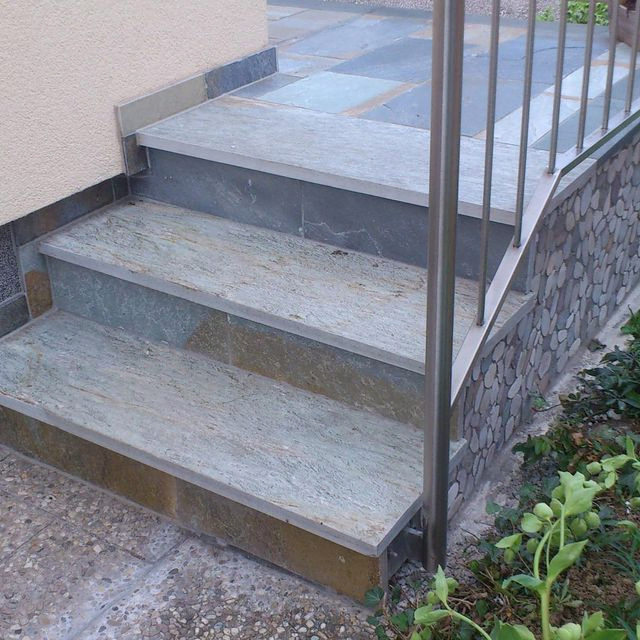 Stiege Treppe Naturstein